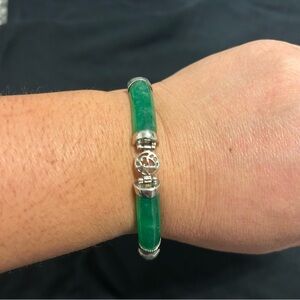 Elegant Green Jade and Silver Bracelet